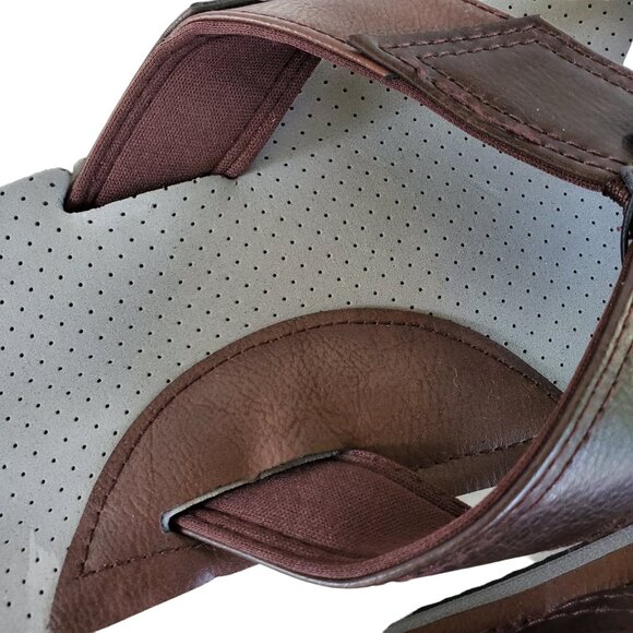 Muk Luks Flip Flop Sandals Men's Size 13 LUK· EES Brown Faux Leather Cushioned - Picture 5 of 7